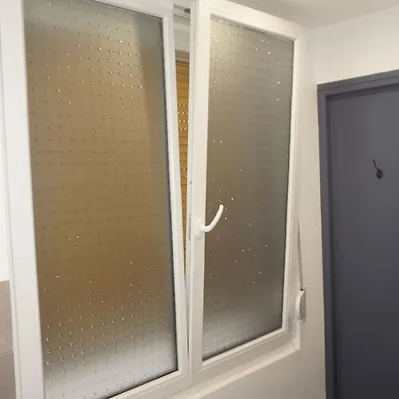 Coquet équipé Centre Wifi 2pers Appartement